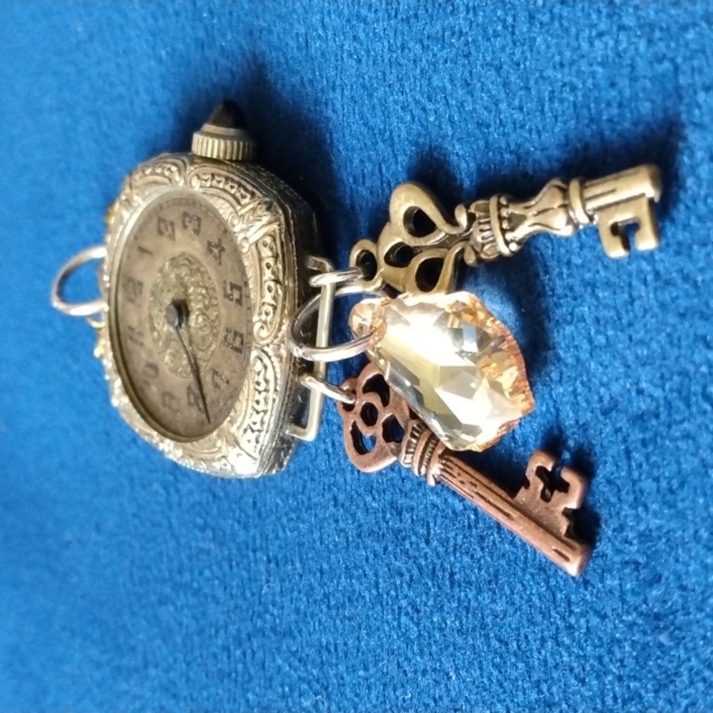 🚂Steampunk watch pendant